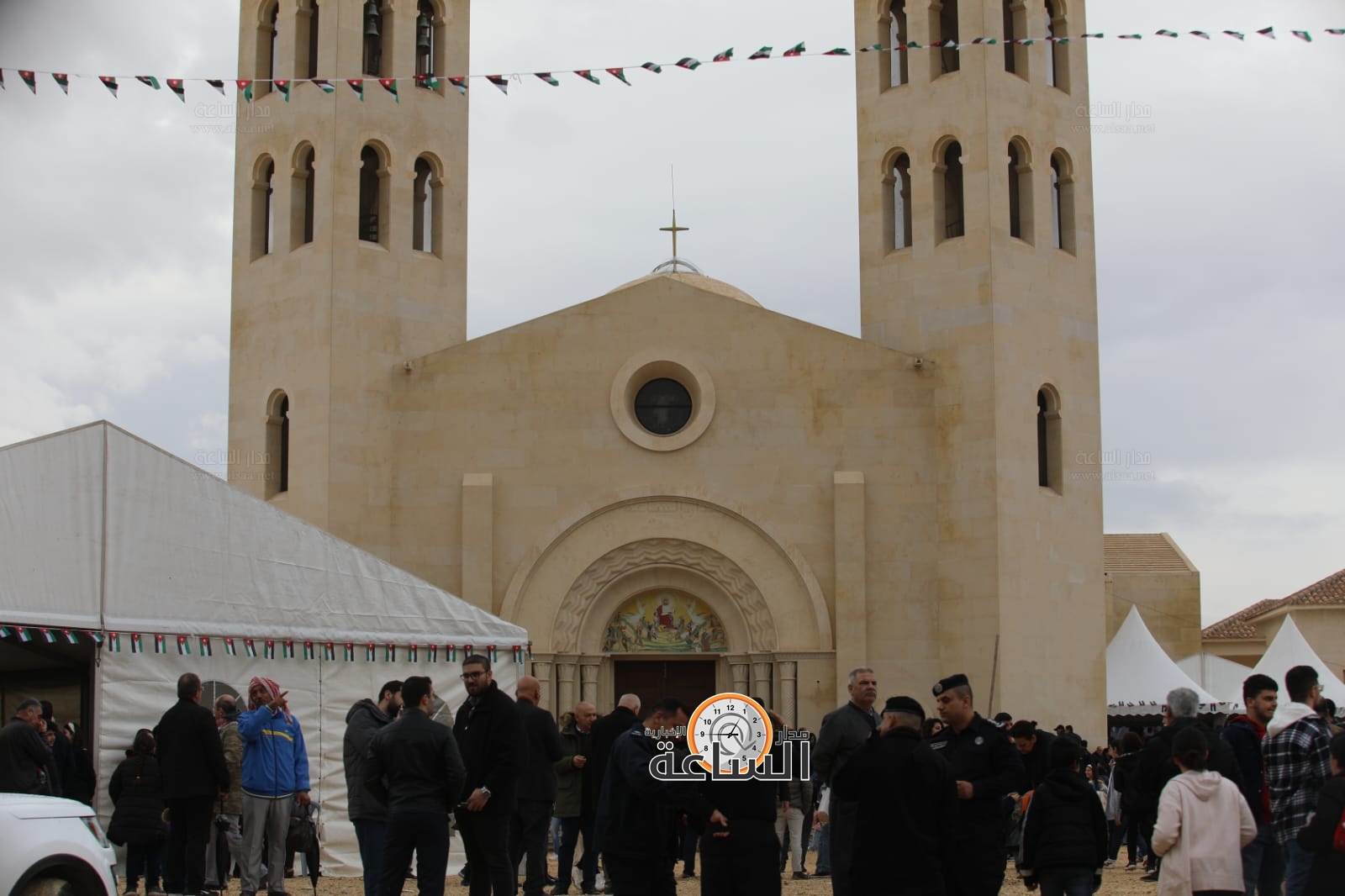 Madar Al-Saa Images 0.4963357713746388