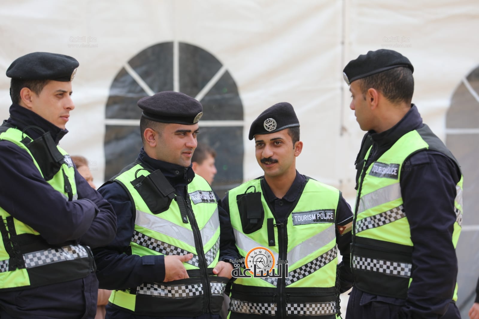 Madar Al-Saa Images 0.6301415410432585