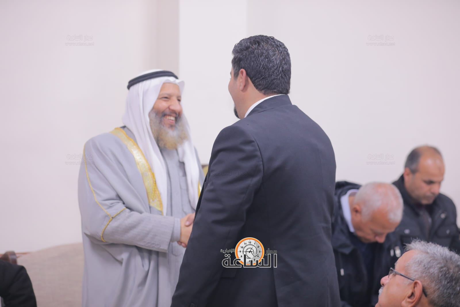 Madar Al-Saa Images 0.6061511832734754