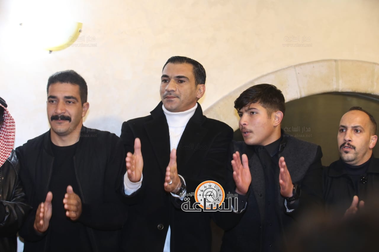 Madar Al-Saa Images 0.33992467691519623