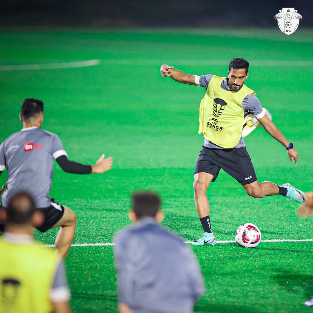 Madar Al-Saa Images 0.2484797040668083