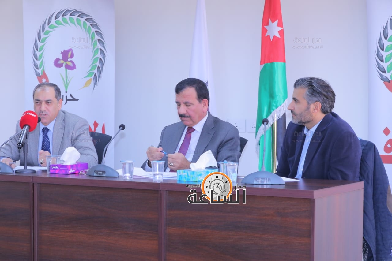 Madar Al-Saa Images 0.9214804389922158