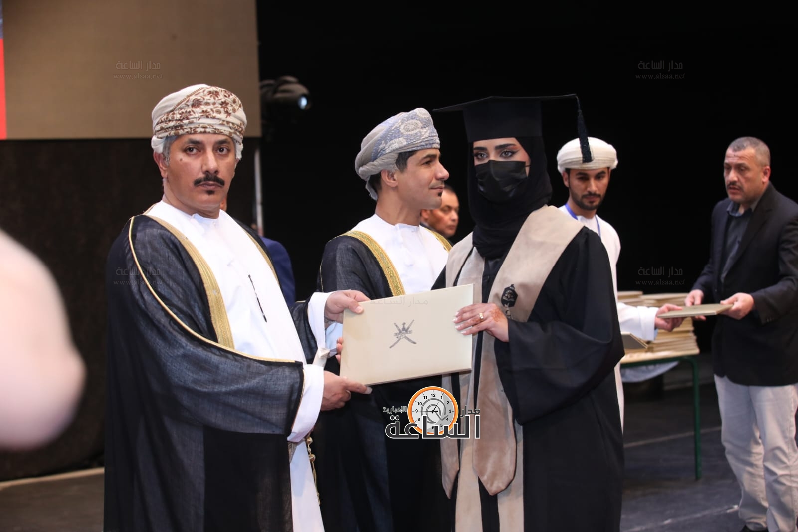 Madar Al-Saa Images 0.8432017579506486