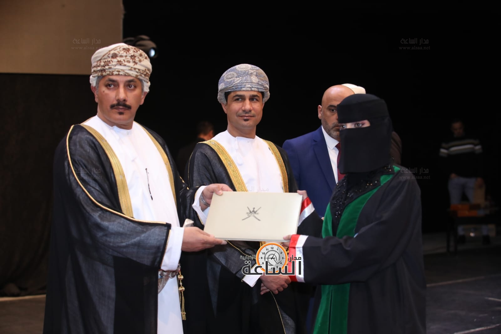 Madar Al-Saa Images 0.7670950277832185