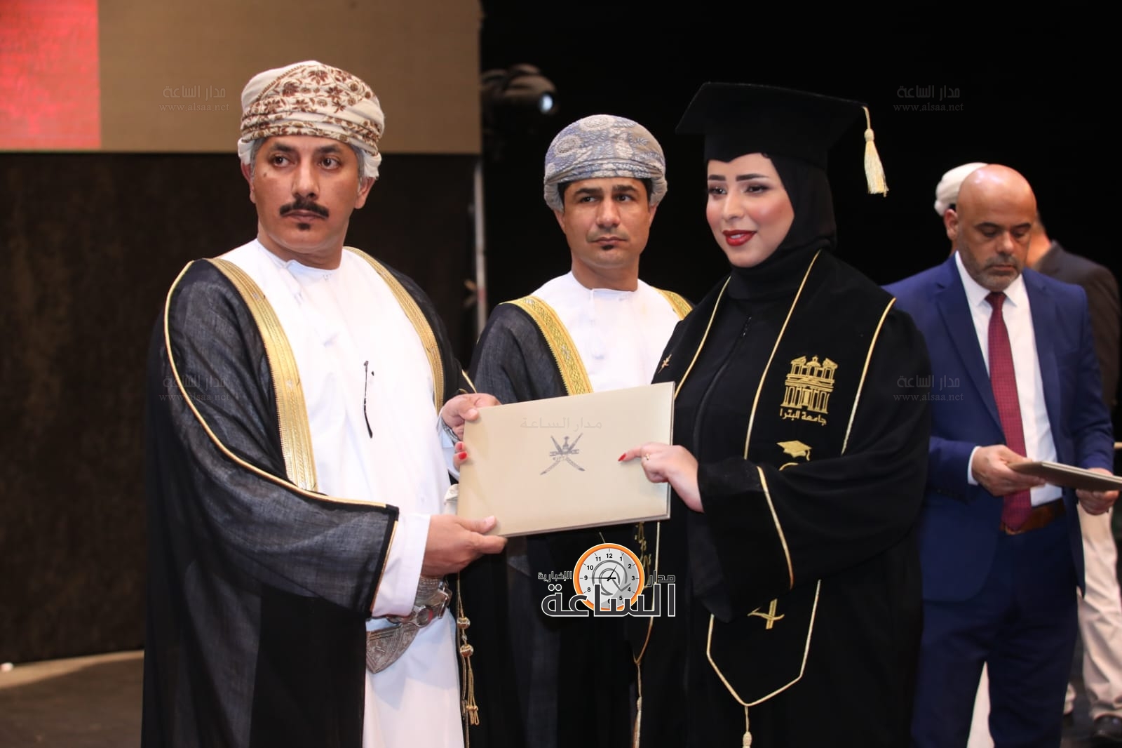 Madar Al-Saa Images 0.9168449346138714