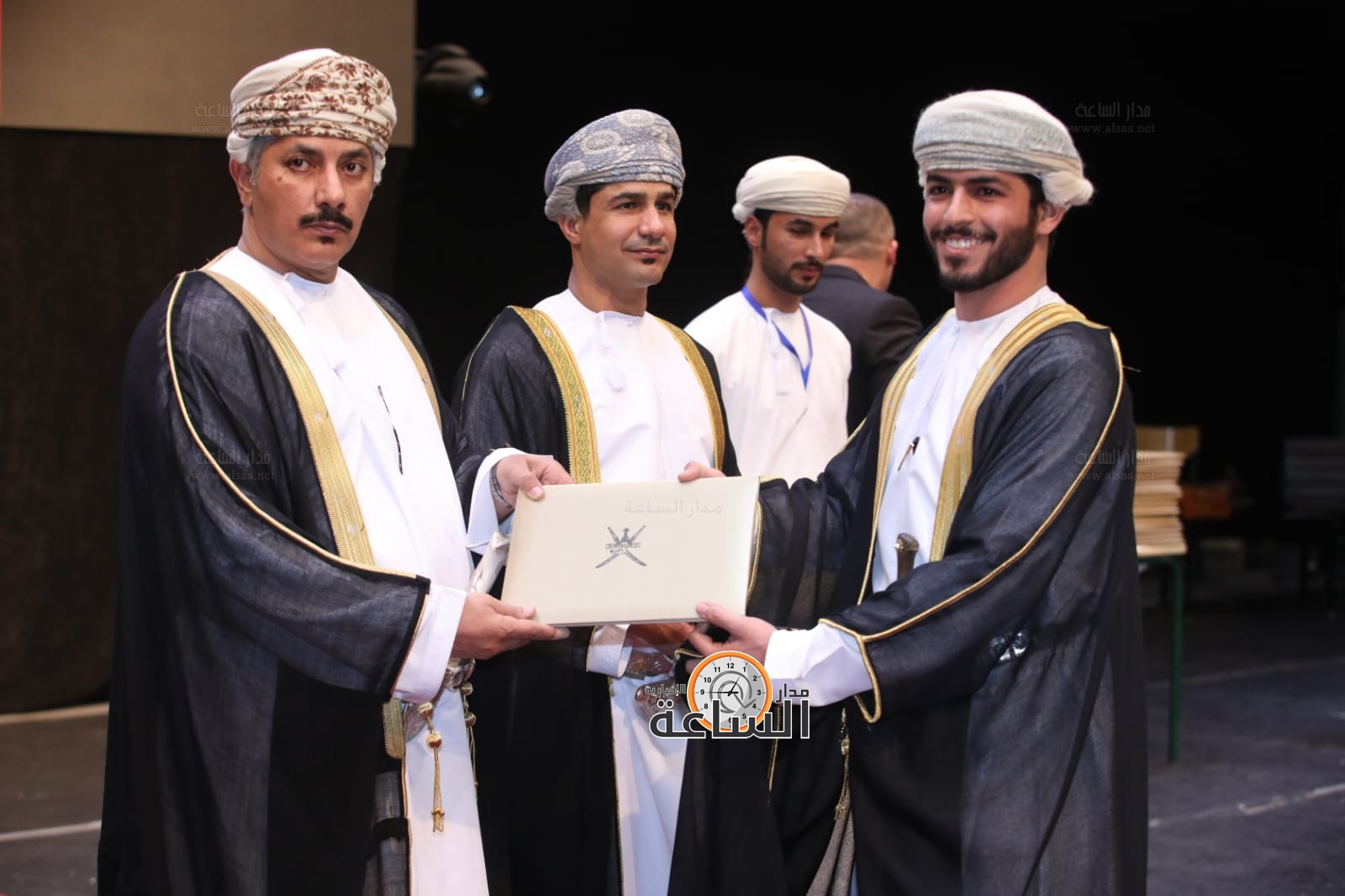 Madar Al-Saa Images 0.3484697393692544