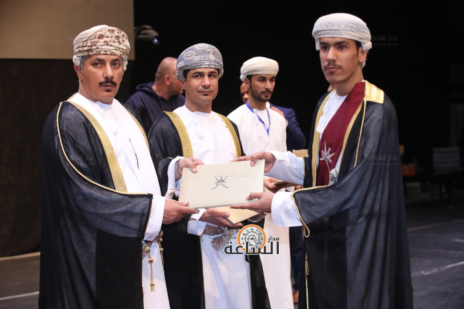 Madar Al-Saa Images 0.9246981558438452