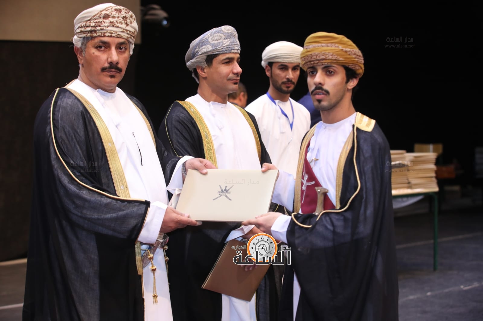 Madar Al-Saa Images 0.10905712526200517