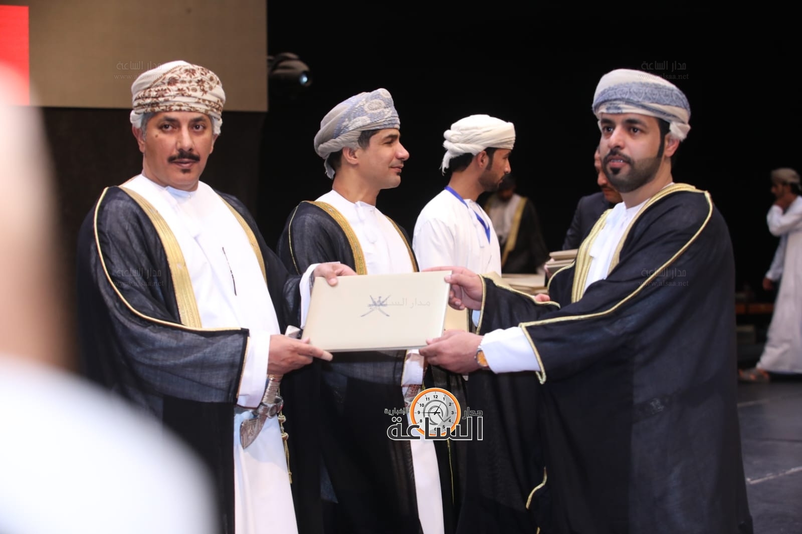 Madar Al-Saa Images 0.4695561516177549