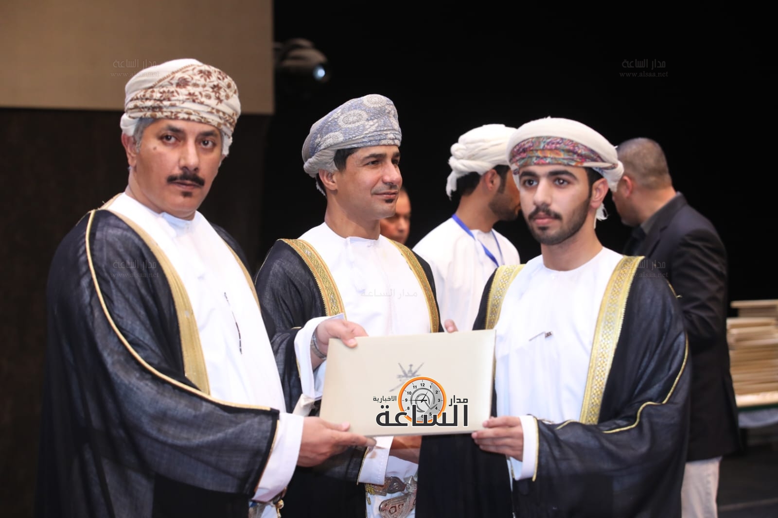 Madar Al-Saa Images 0.7625625449159024