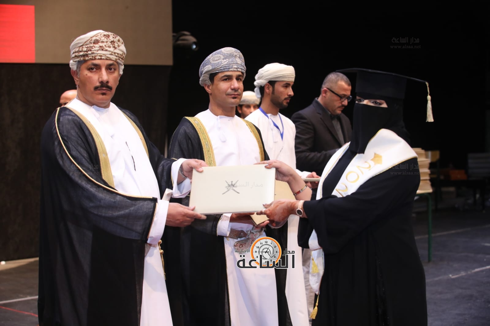 Madar Al-Saa Images 0.1336398851218552