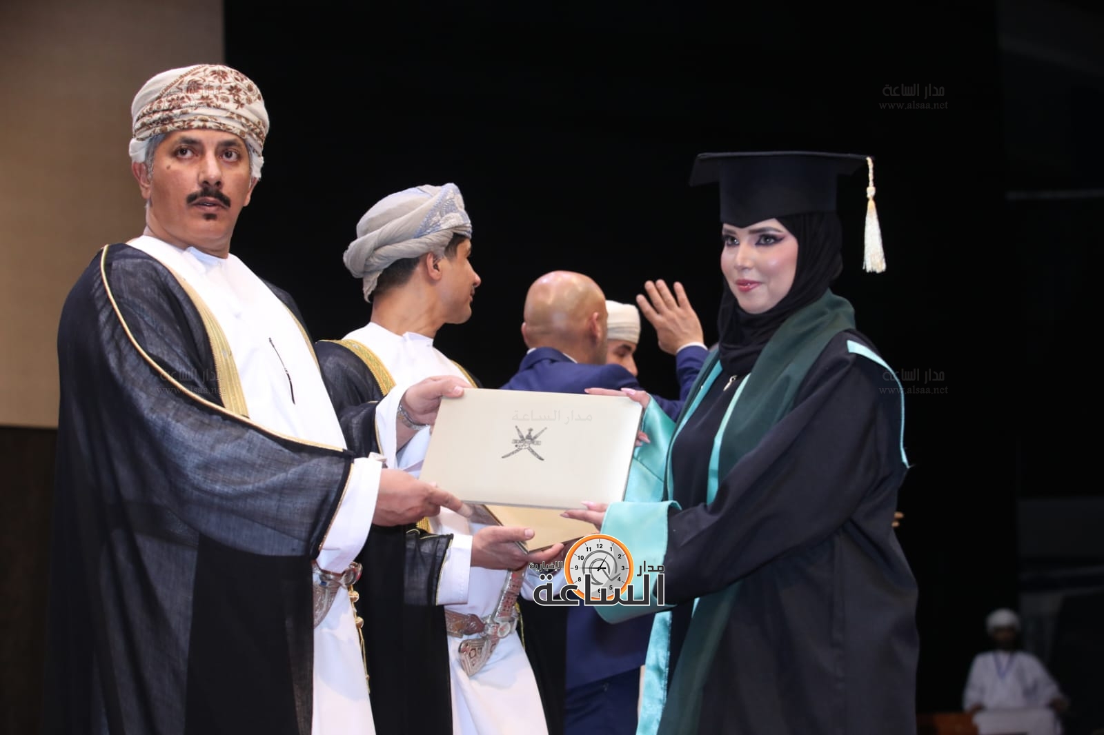 Madar Al-Saa Images 0.3776584009641739