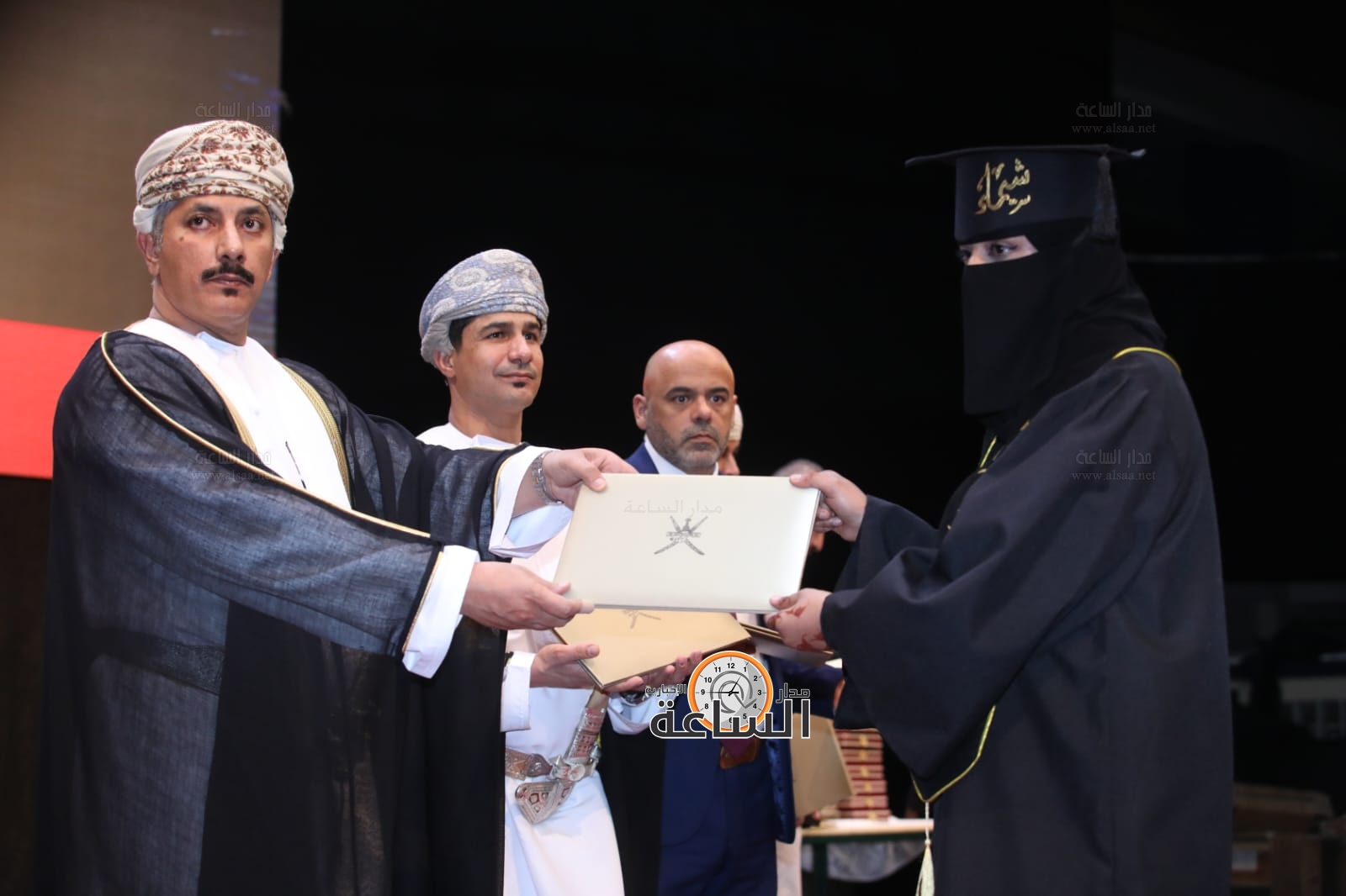 Madar Al-Saa Images 0.7587422465833455