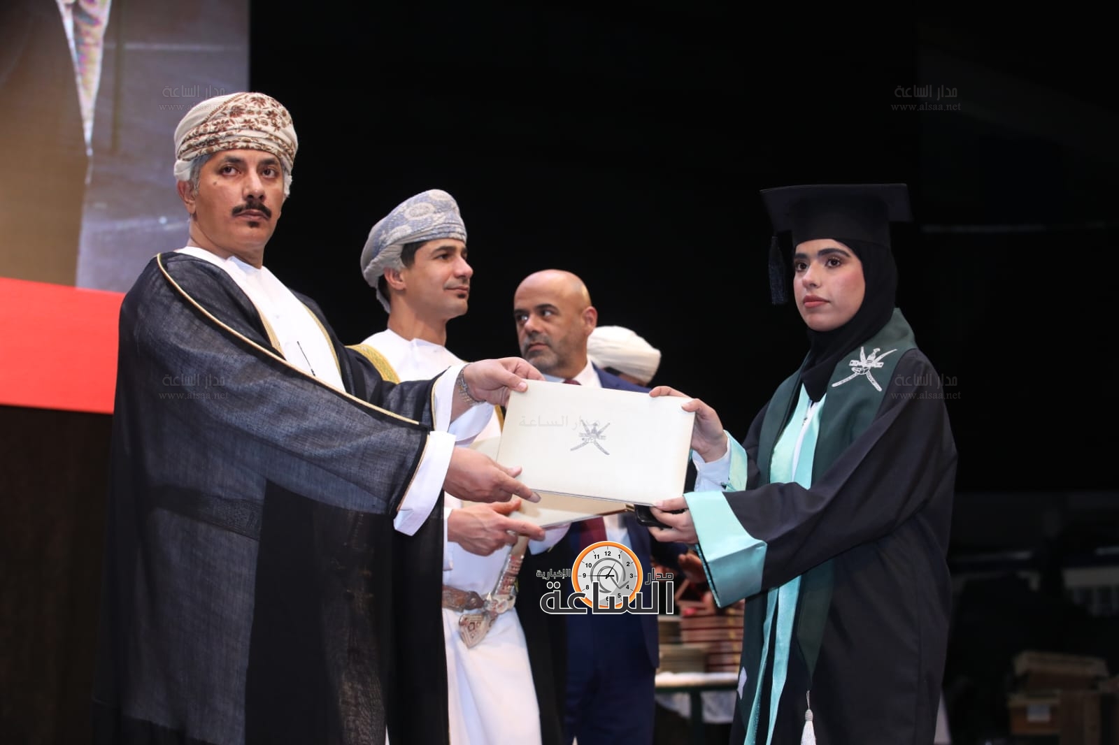 Madar Al-Saa Images 0.8596338132267158