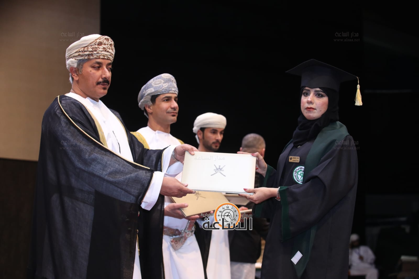 Madar Al-Saa Images 0.3953282764209205