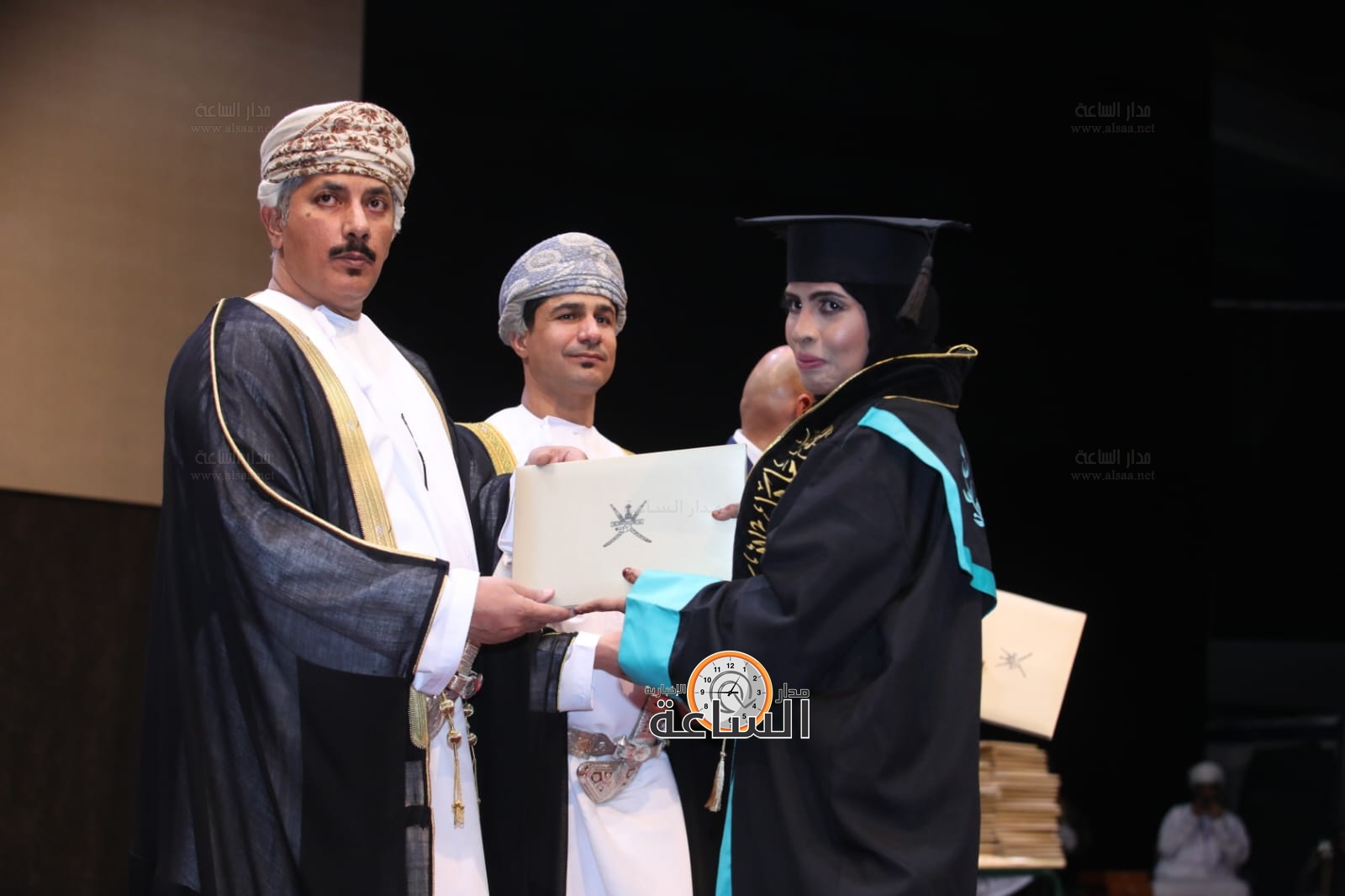 Madar Al-Saa Images 0.49982694417129925