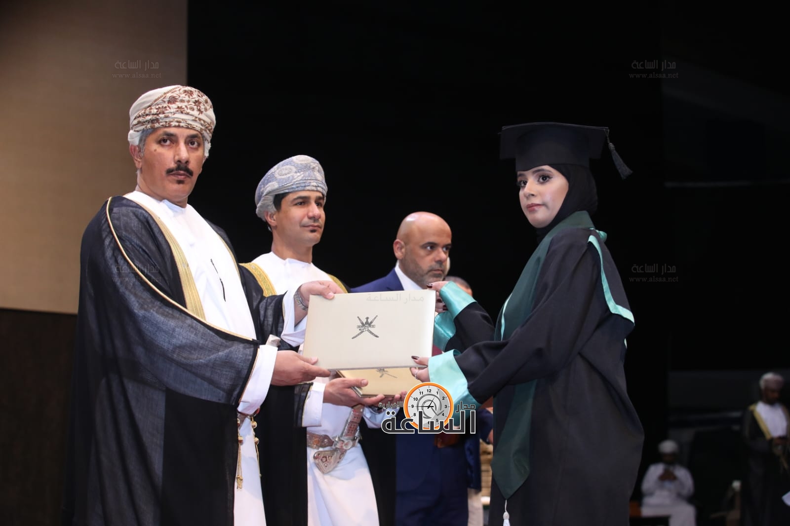 Madar Al-Saa Images 0.44915987420038106