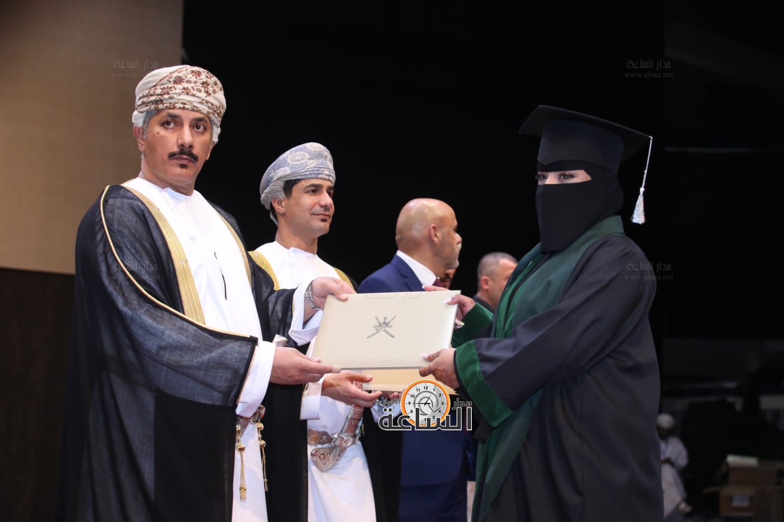 Madar Al-Saa Images 0.15891250931804524