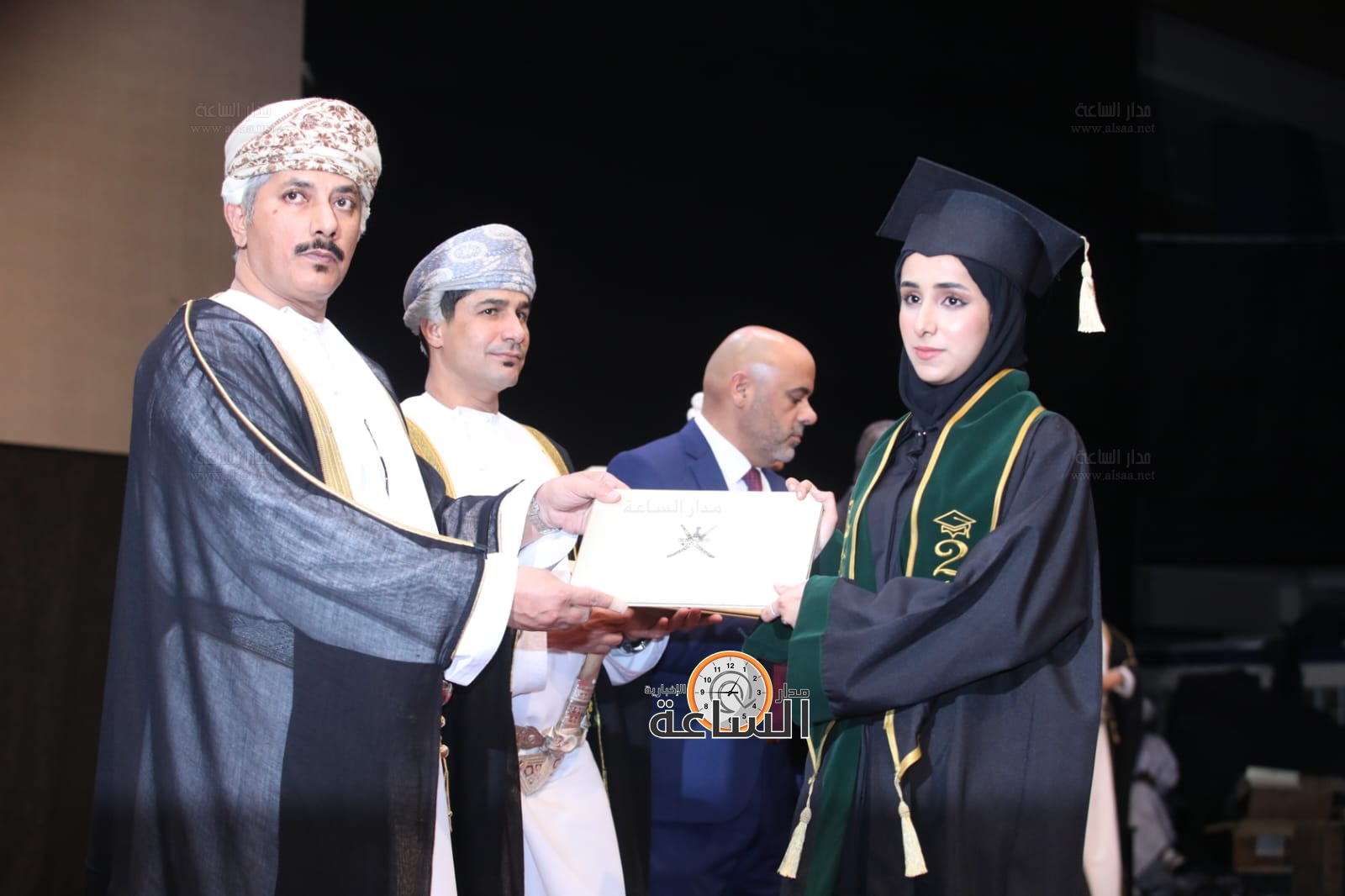 Madar Al-Saa Images 0.25368715660038244