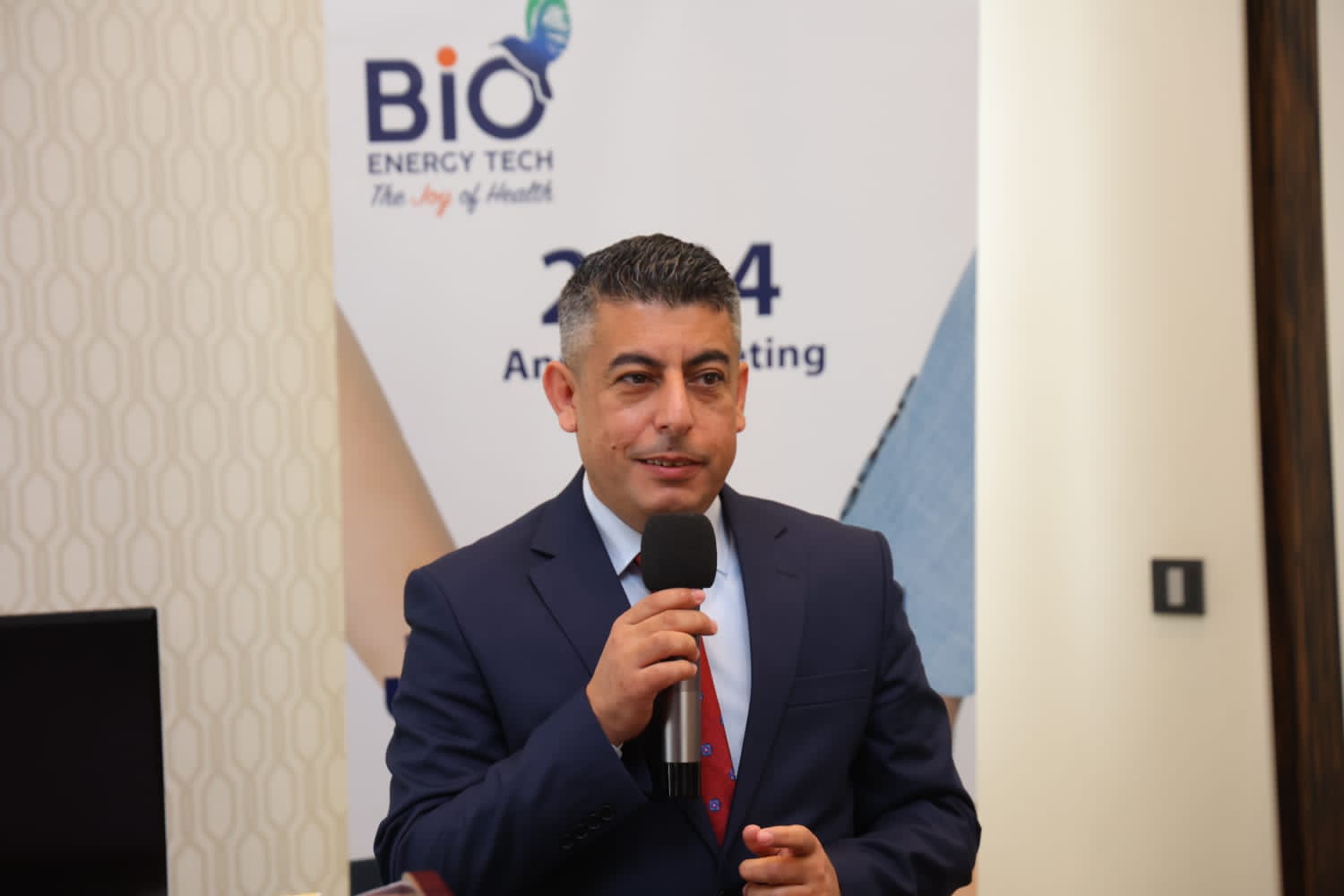 Madar Al-Saa Images 0.25293591582860864