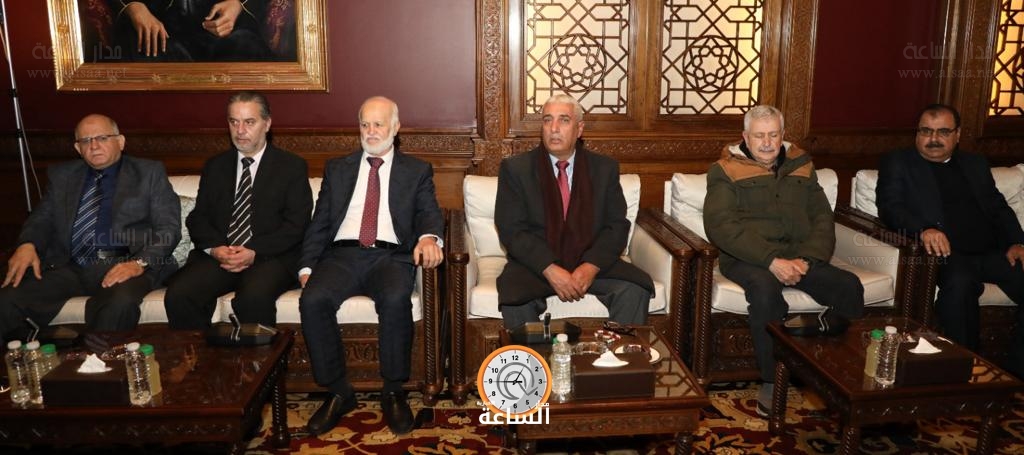 Madar Al-Saa Images 0.7707170306549498