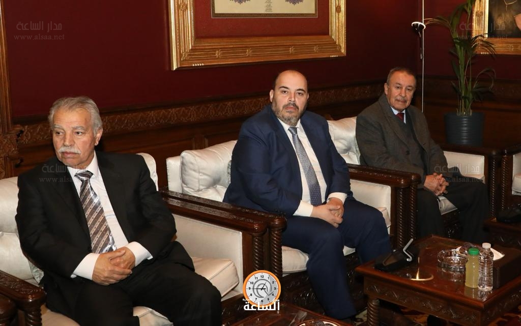 Madar Al-Saa Images 0.21877349316410166