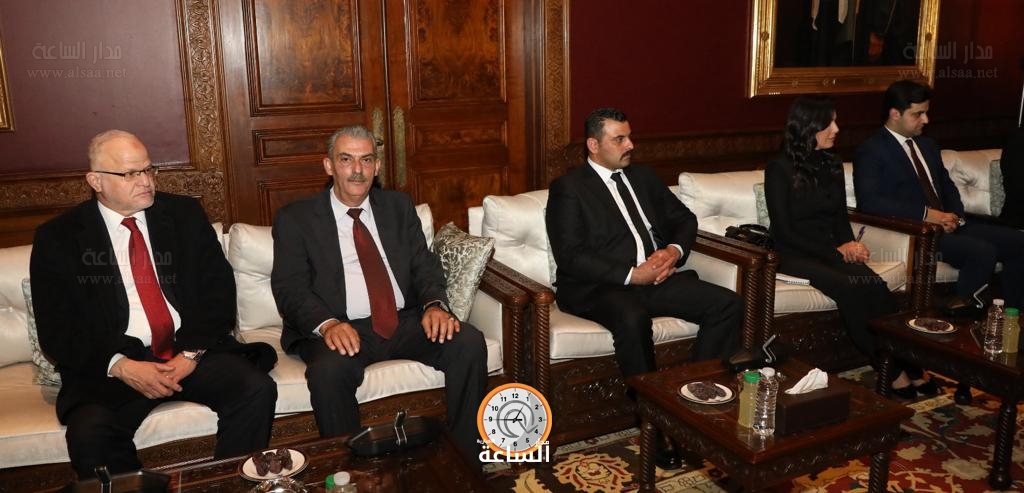 Madar Al-Saa Images 0.6897203601143287