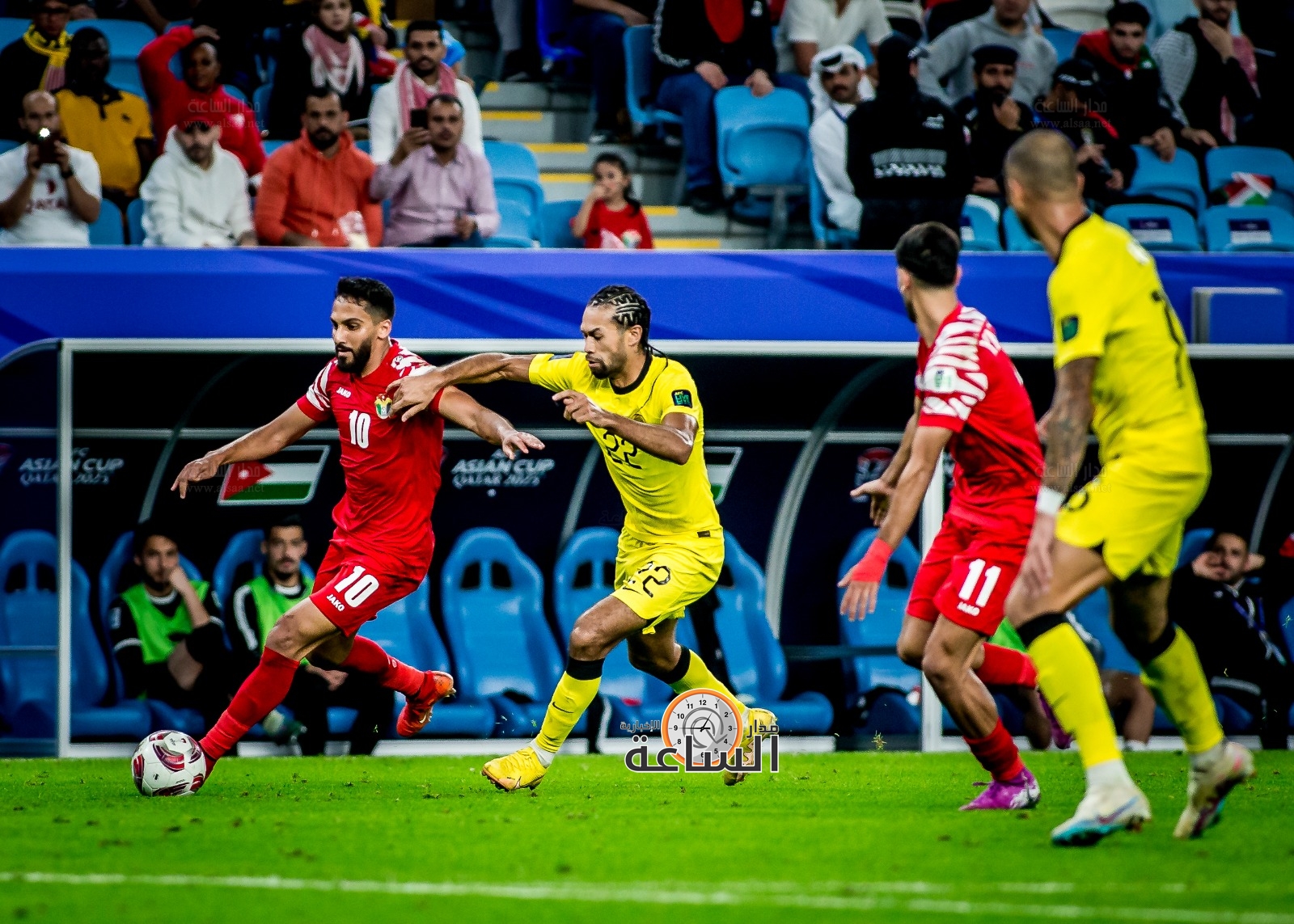 Madar Al-Saa Images 0.5903958611351894