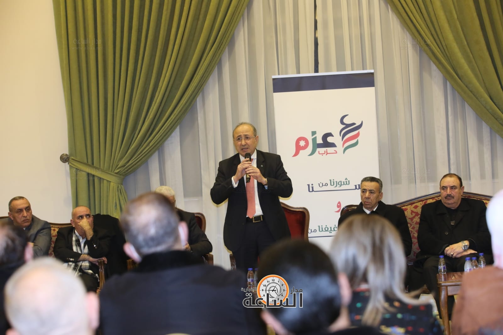 Madar Al-Saa Images 0.44607737087698185