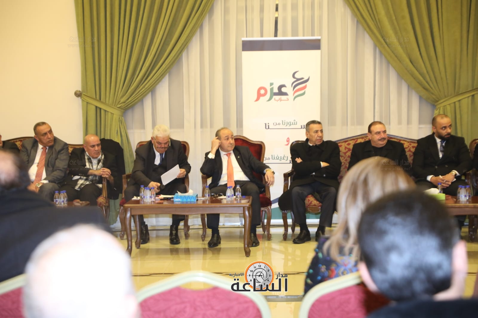 Madar Al-Saa Images 0.8983390585521005