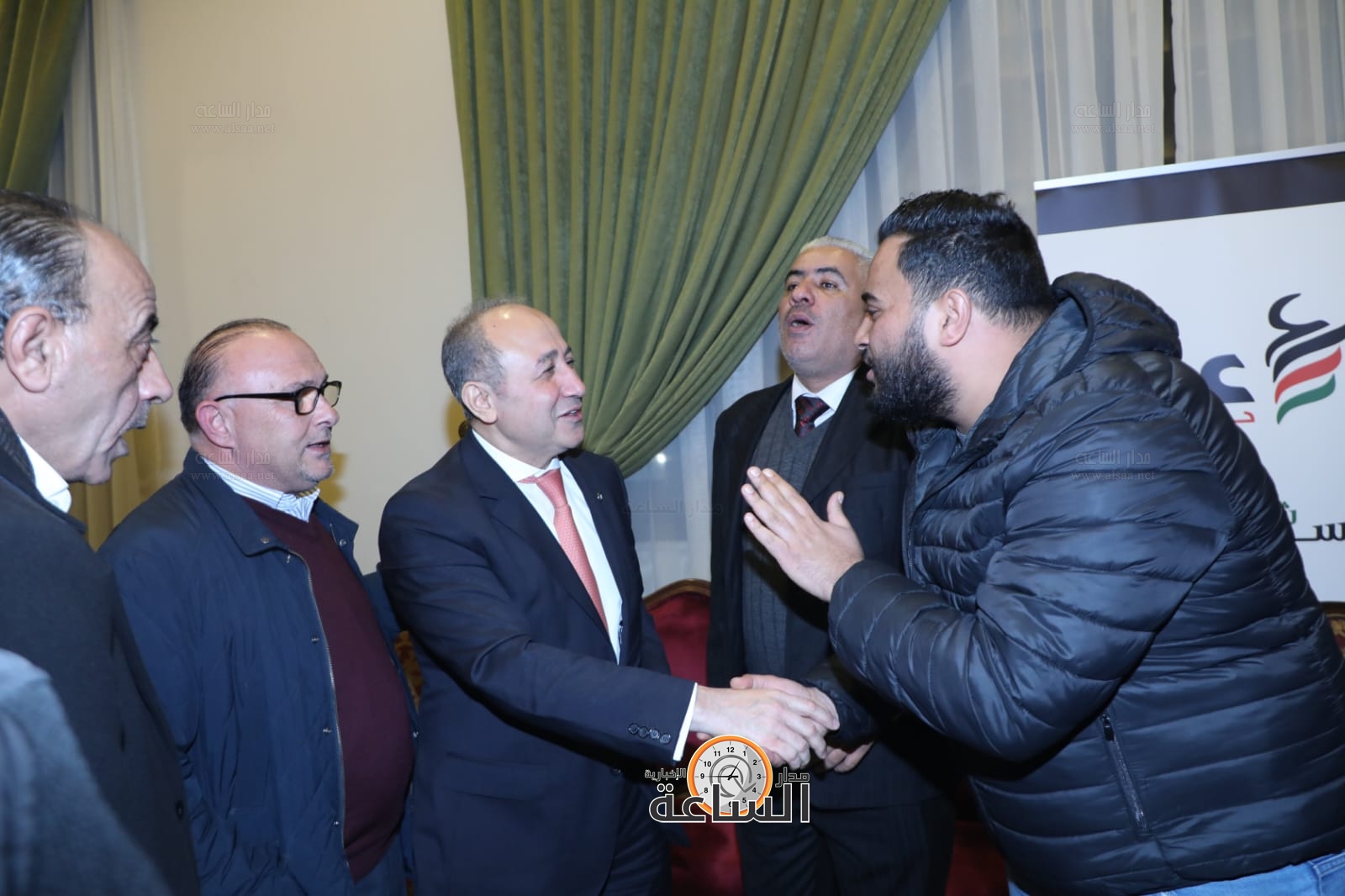 Madar Al-Saa Images 0.47377769182789353