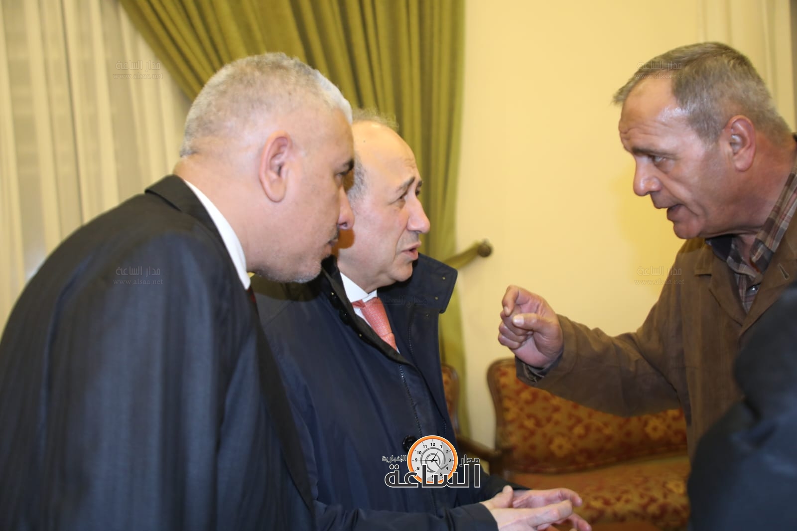 Madar Al-Saa Images 0.6042352354139855