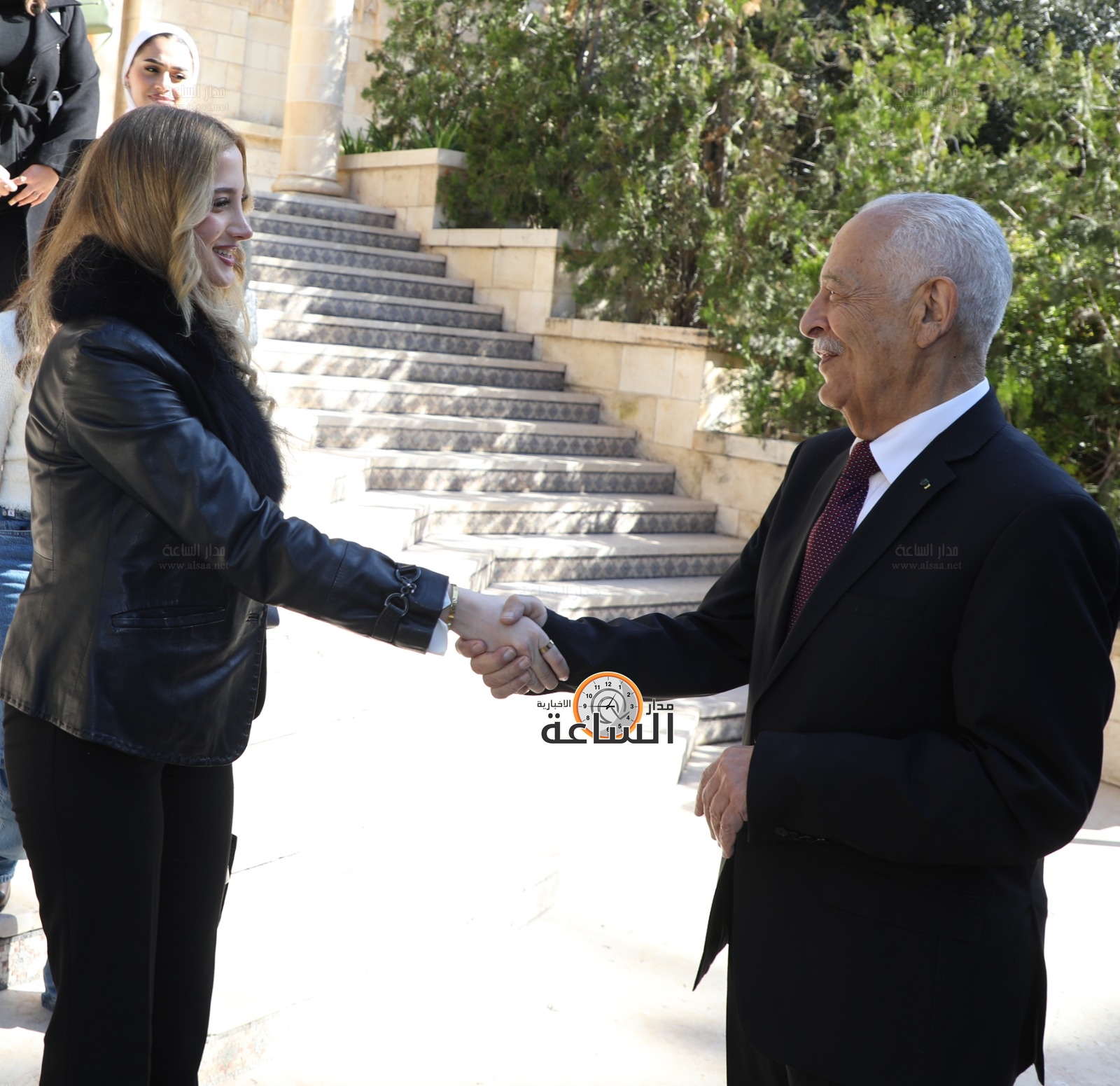 Madar Al-Saa Images 0.3385385892549442