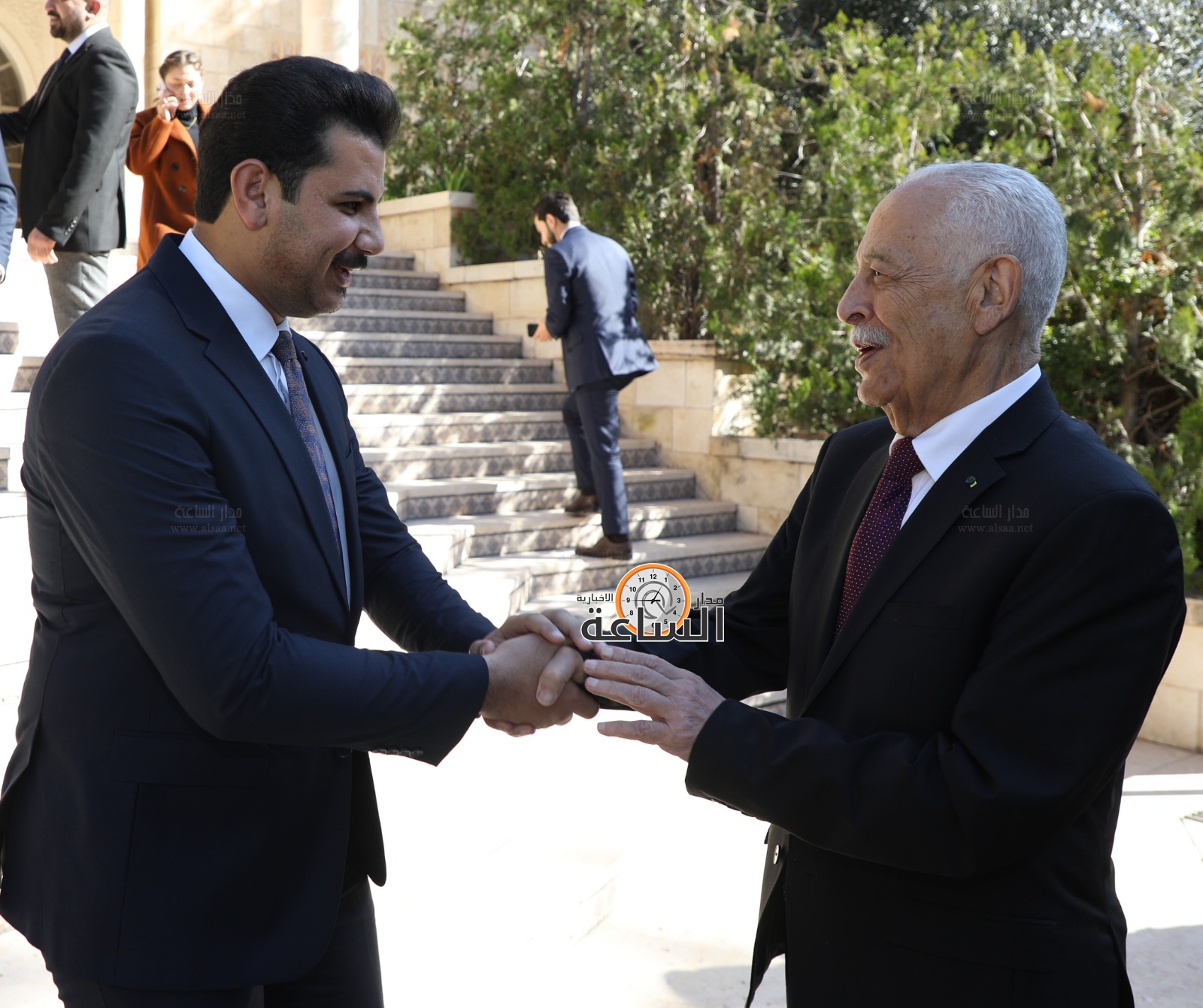 Madar Al-Saa Images 0.3505525889164818