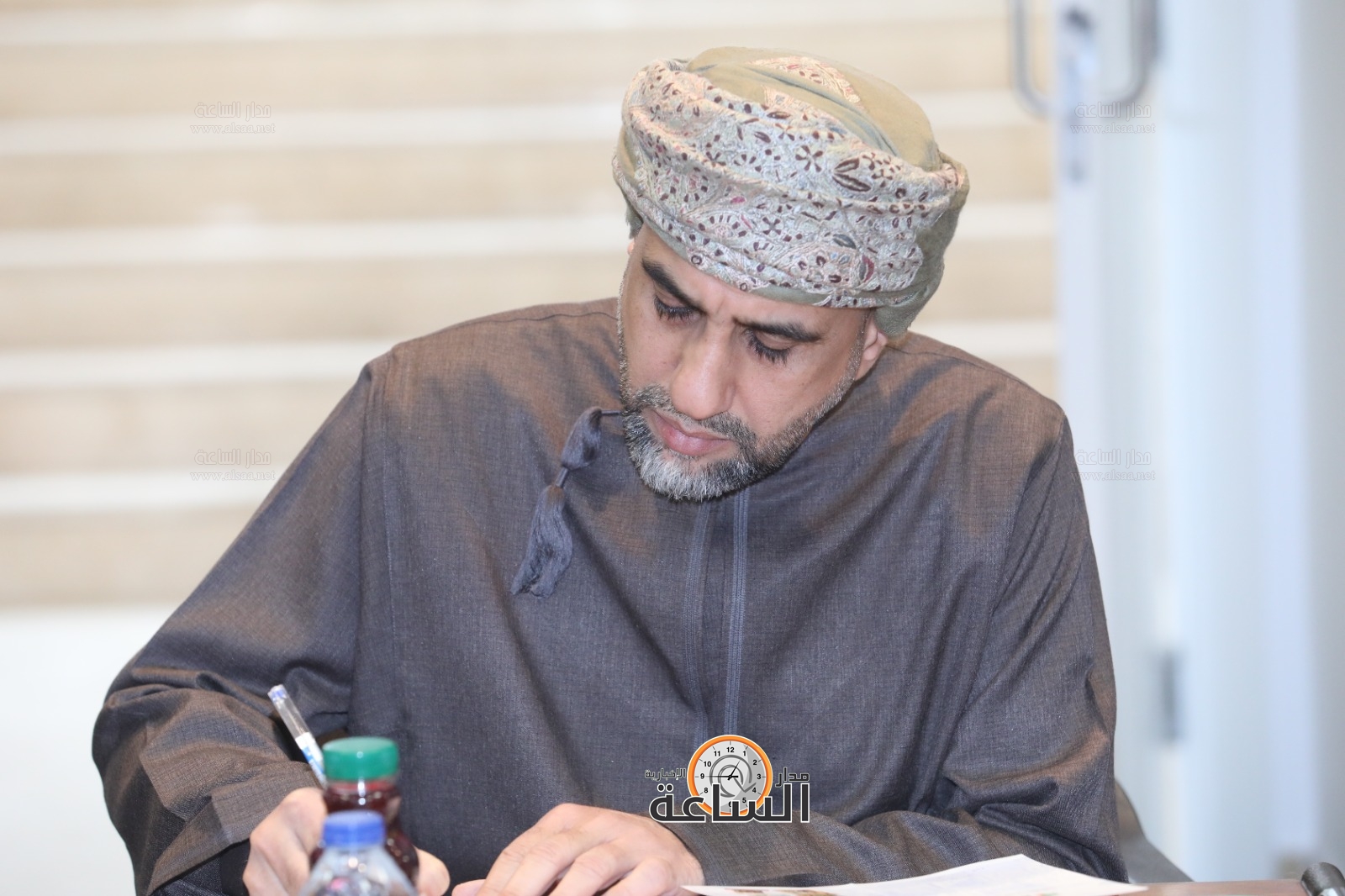 Madar Al-Saa Images 0.14552645419592714