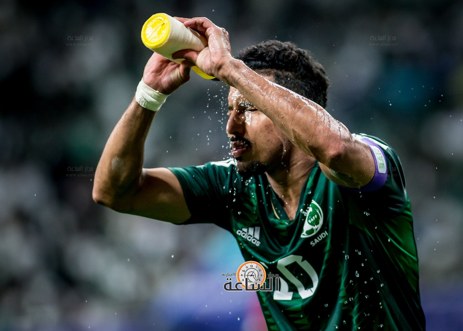 Madar Al-Saa Images 0.43019856653336874