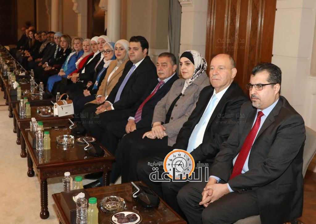 Madar Al-Saa Images 0.8636784181553925