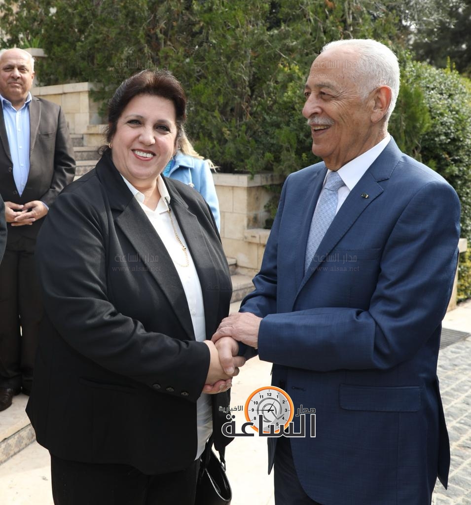 Madar Al-Saa Images 0.8598155198438693