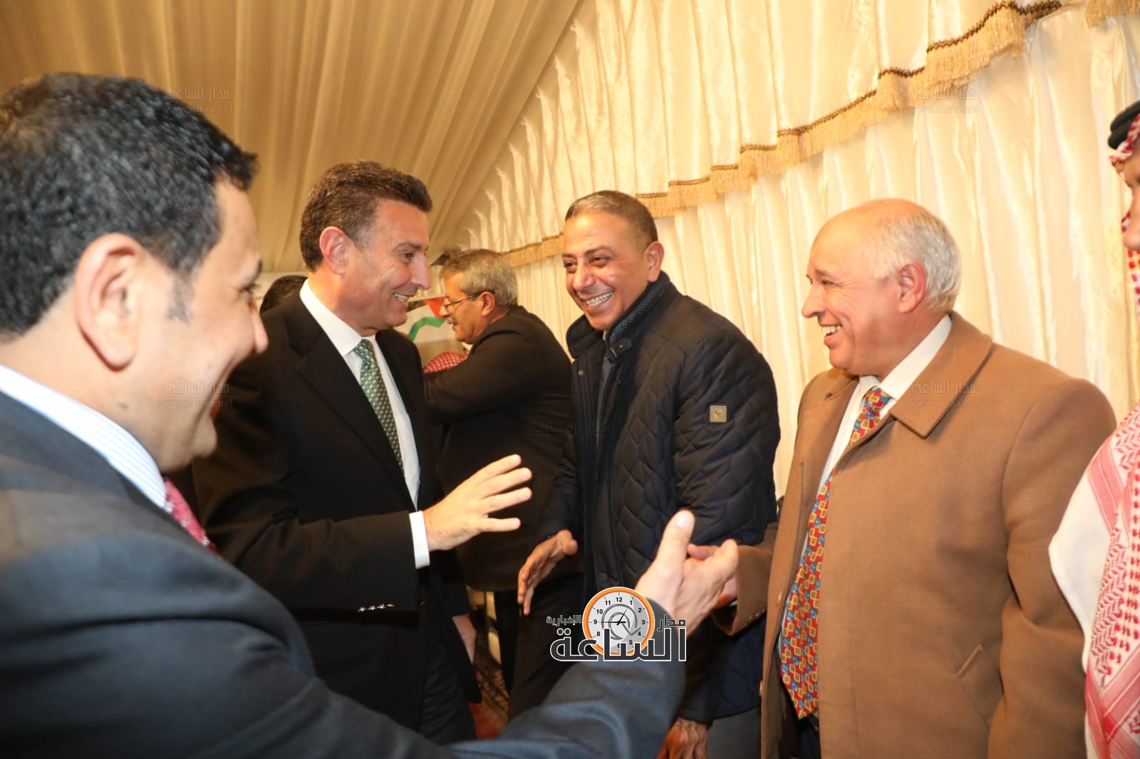 Madar Al-Saa Images 0.2931184257214148