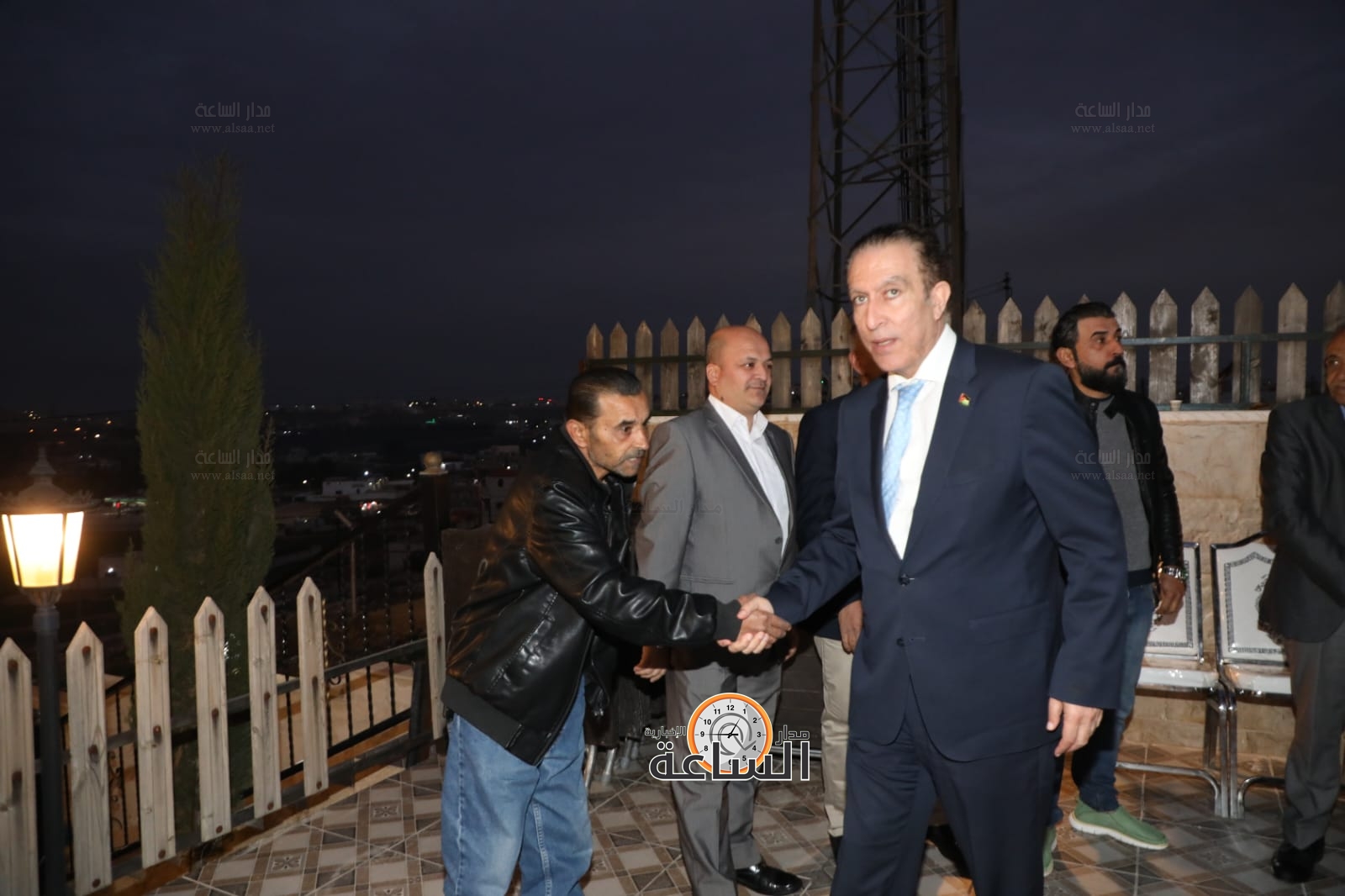 Madar Al-Saa Images 0.9327556215687542