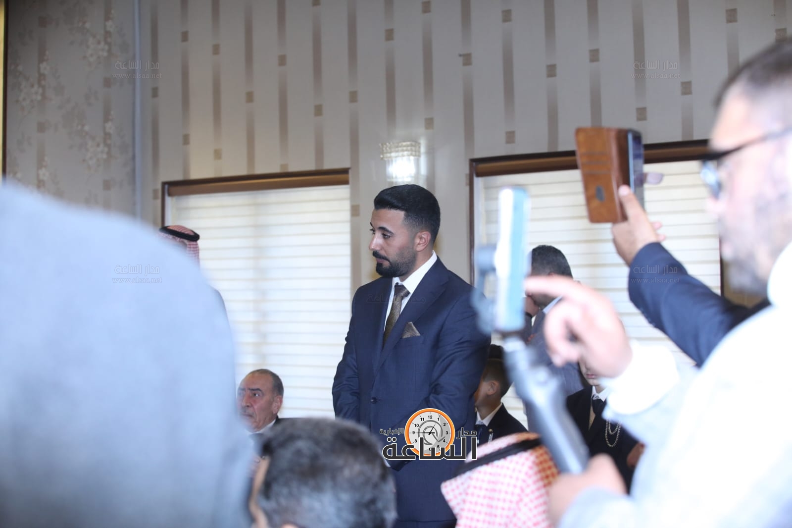 Madar Al-Saa Images 0.4895703260754367