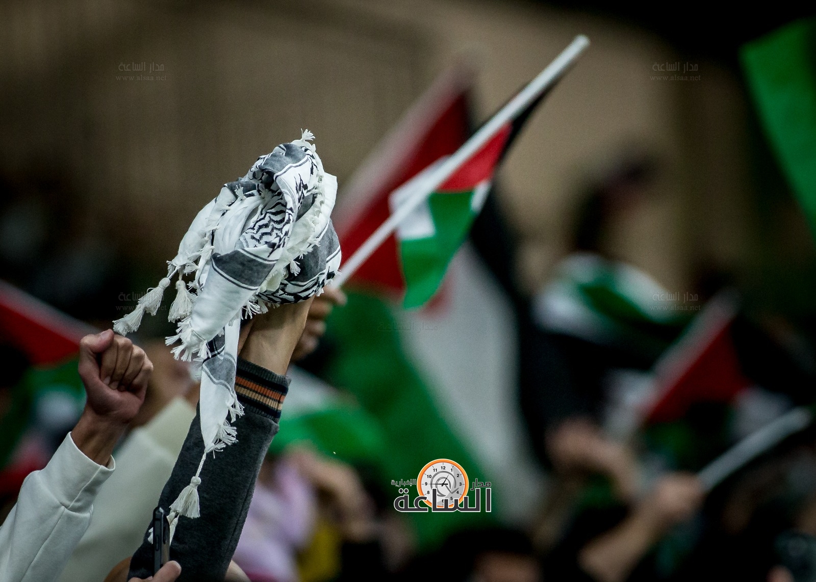 Madar Al-Saa Images 0.4289155434260774