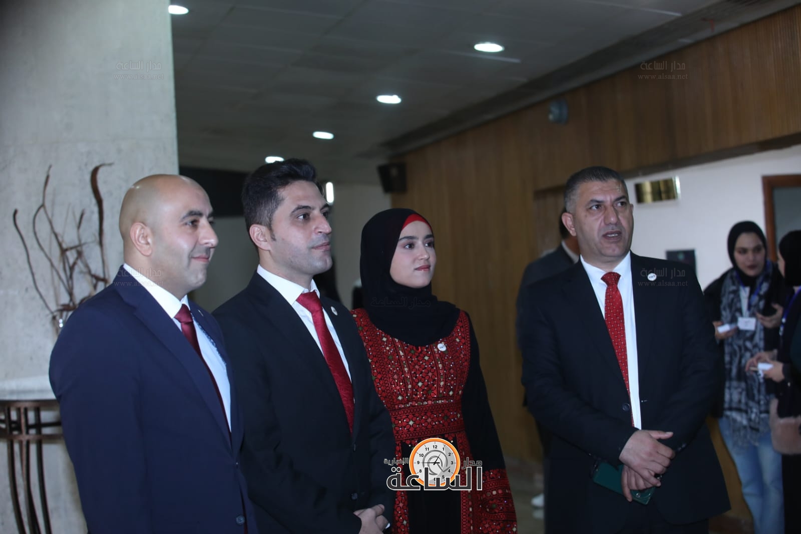 Madar Al-Saa Images 0.18435256222991536