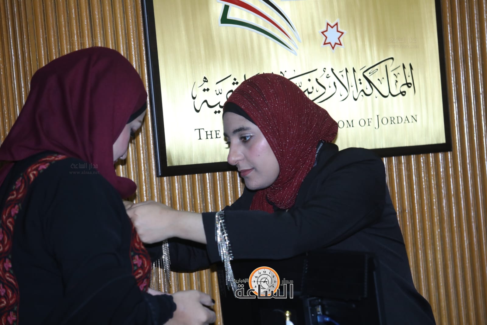 Madar Al-Saa Images 0.016565918696361814