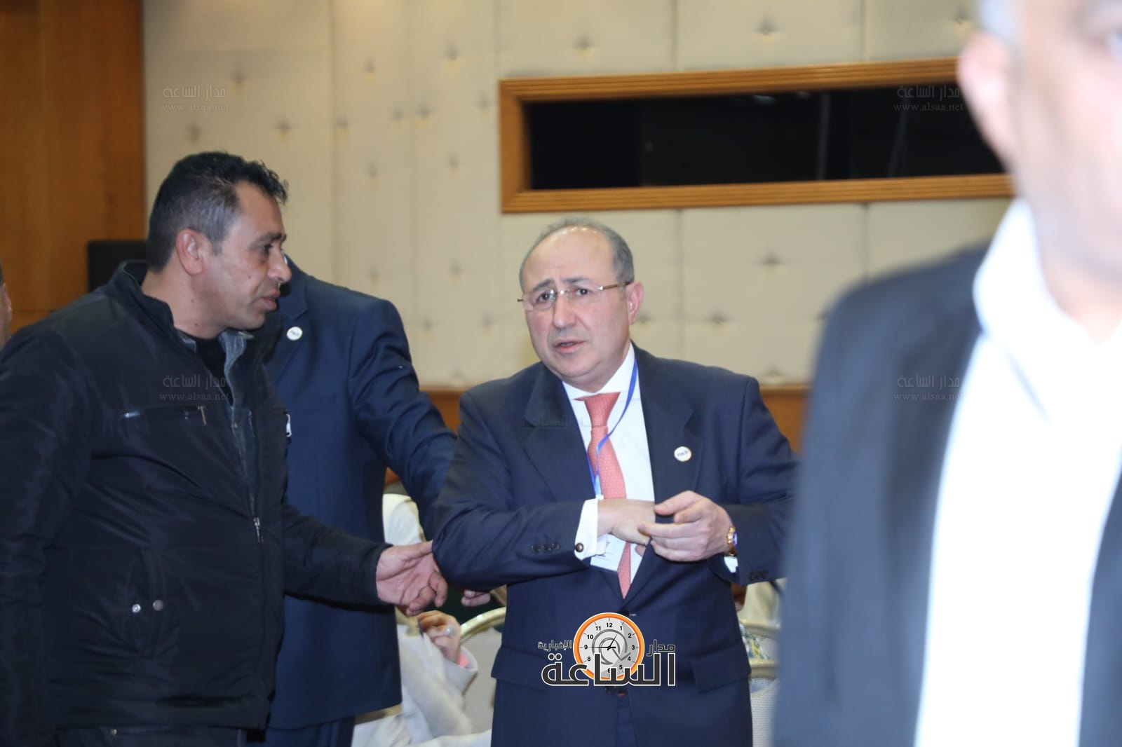 Madar Al-Saa Images 0.7699098314185477