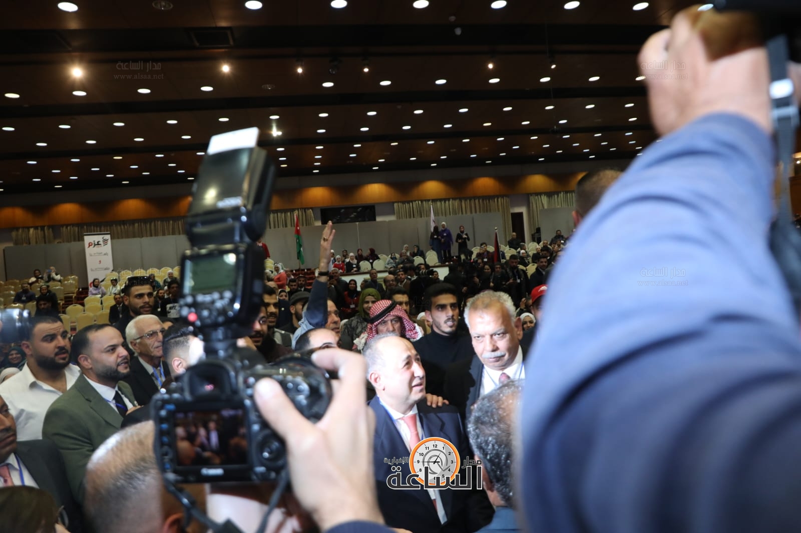 Madar Al-Saa Images 0.7236975438764075