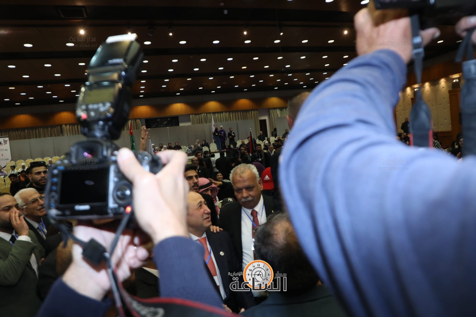 Madar Al-Saa Images 0.08931578511863769