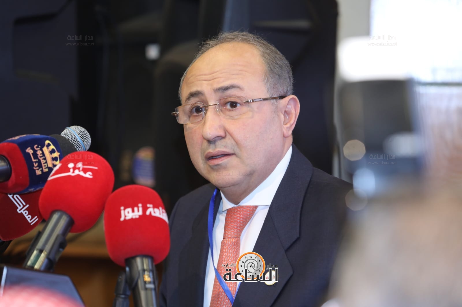 Madar Al-Saa Images 0.7392829688688387