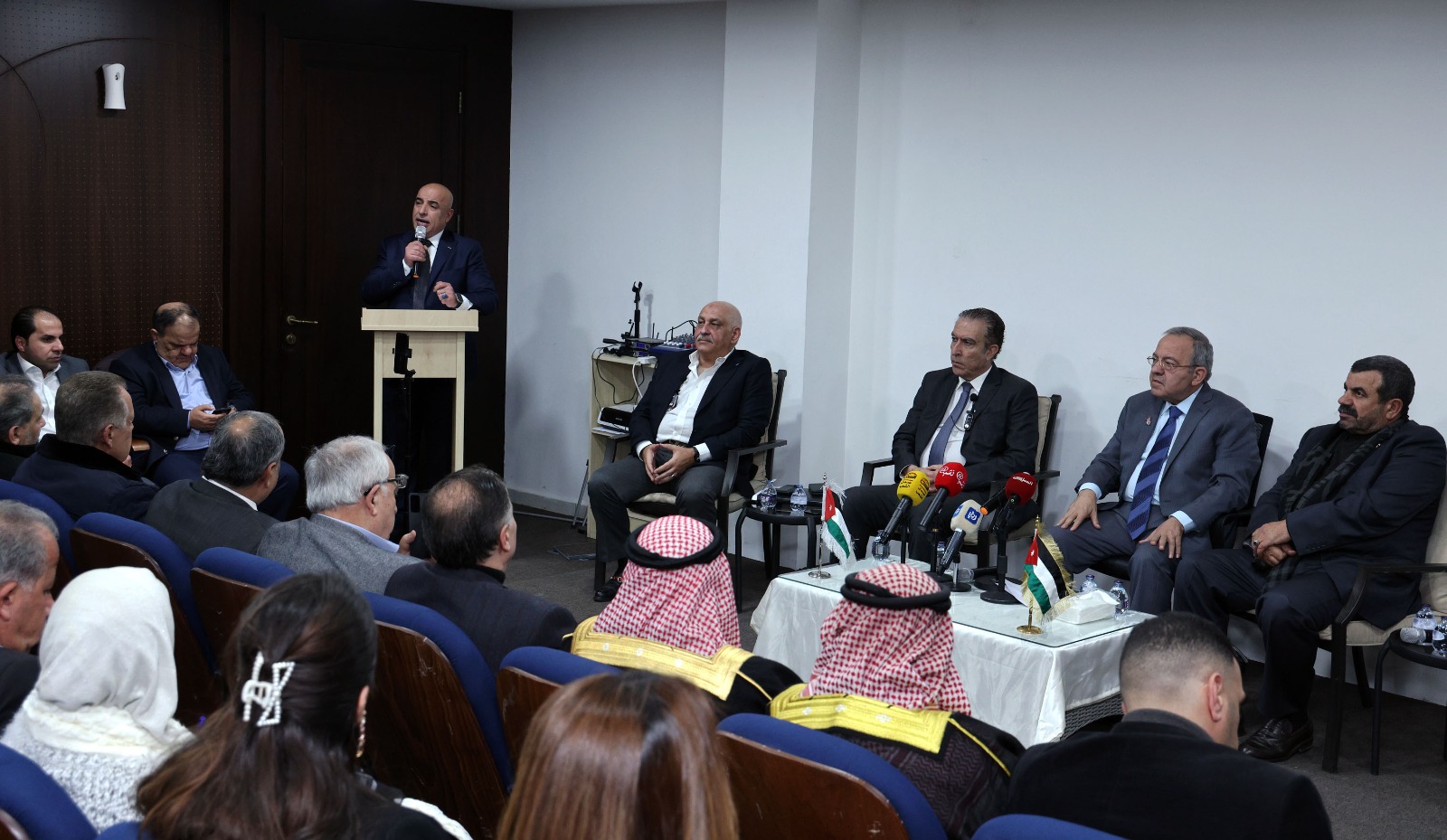 Madar Al-Saa Images 0.8754930668949676