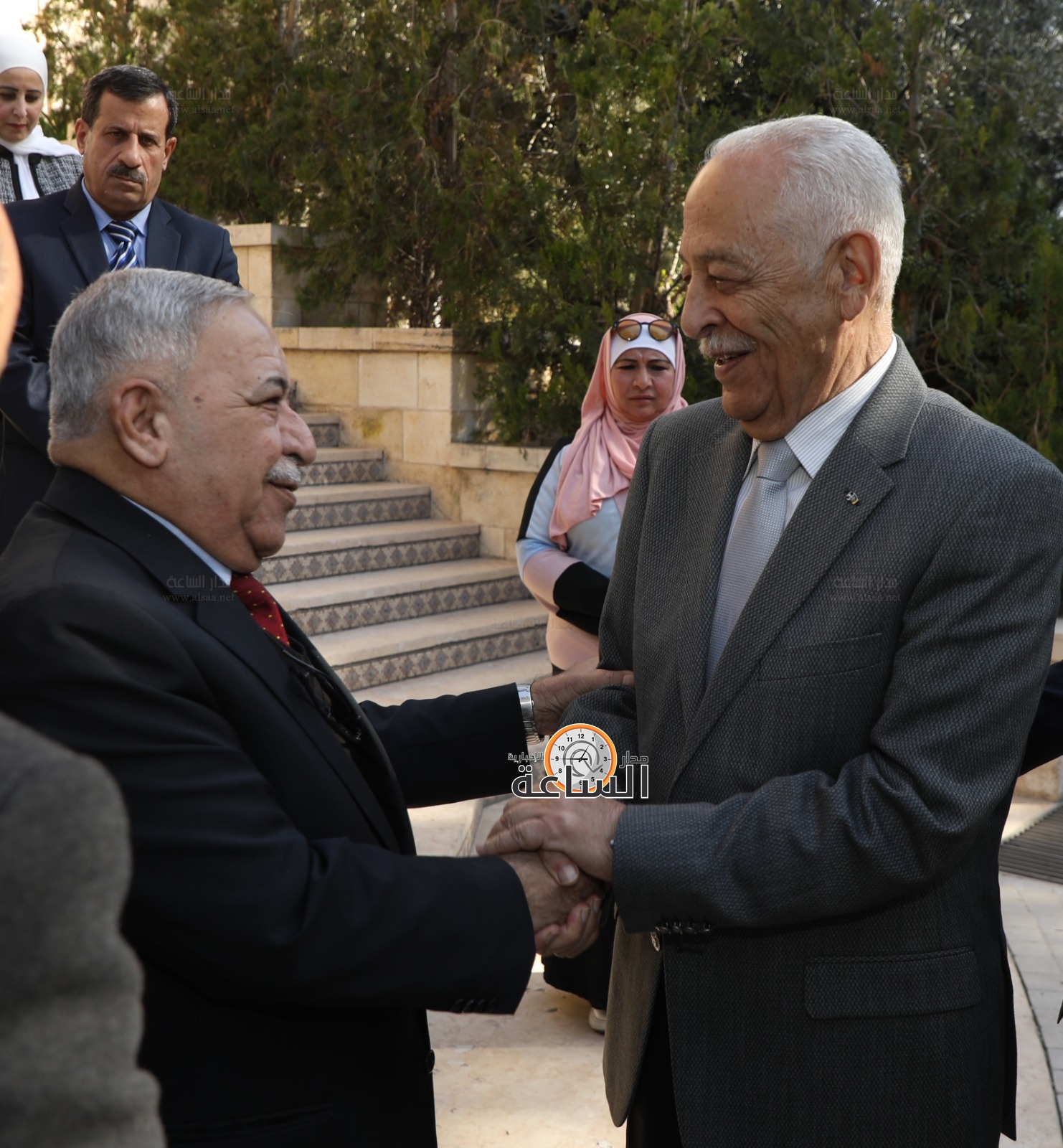 Madar Al-Saa Images 0.34946113783030386